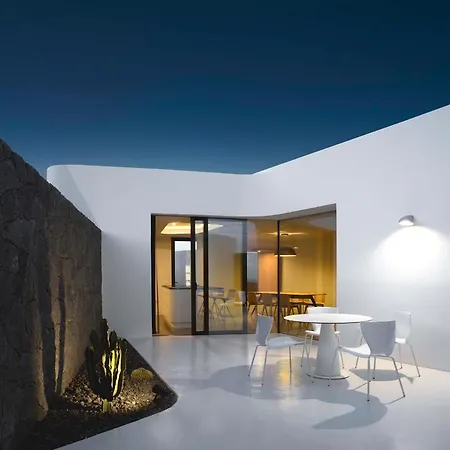 Vulkano Villa
